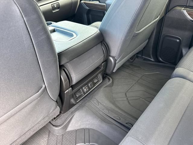 Used 2019 SUMMIT WHITE Chevrolet RST image 15