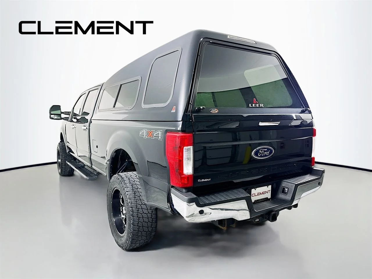 Used 2017 Shadow Black Ford XLT image 10