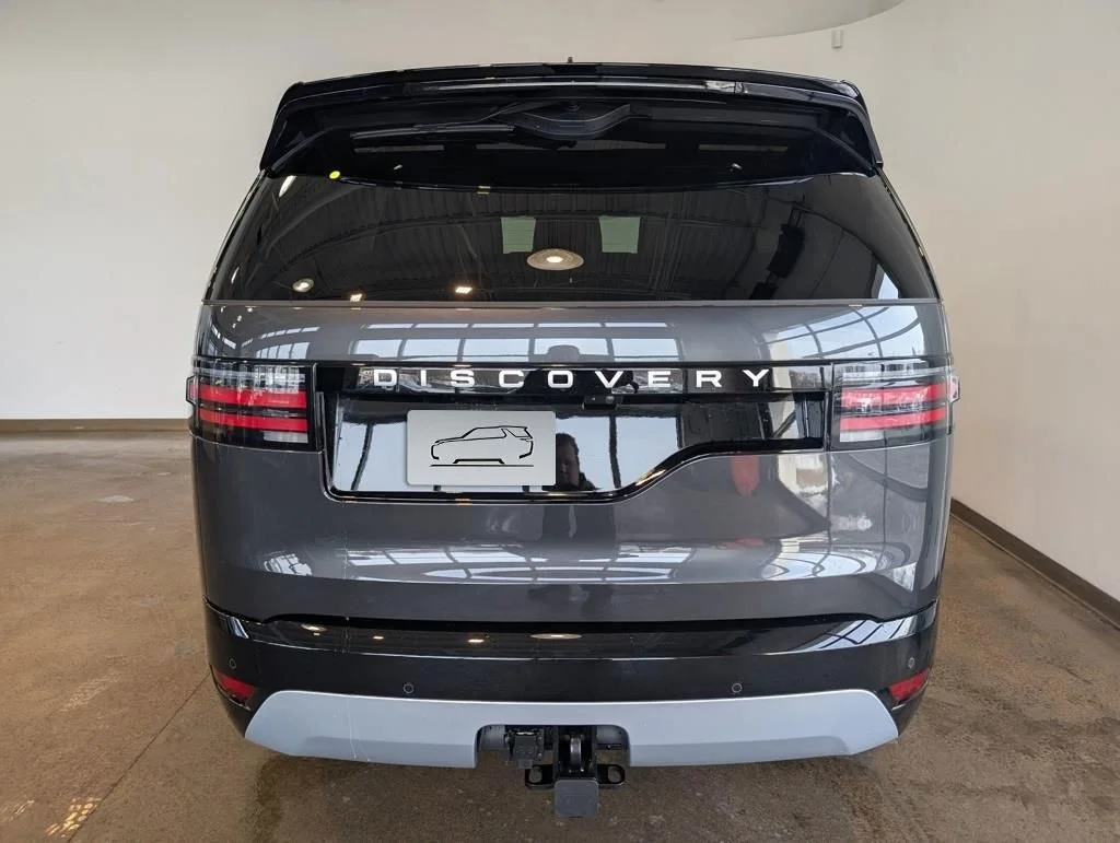 New 2026 Carpathian Grey Land Rover  image 4
