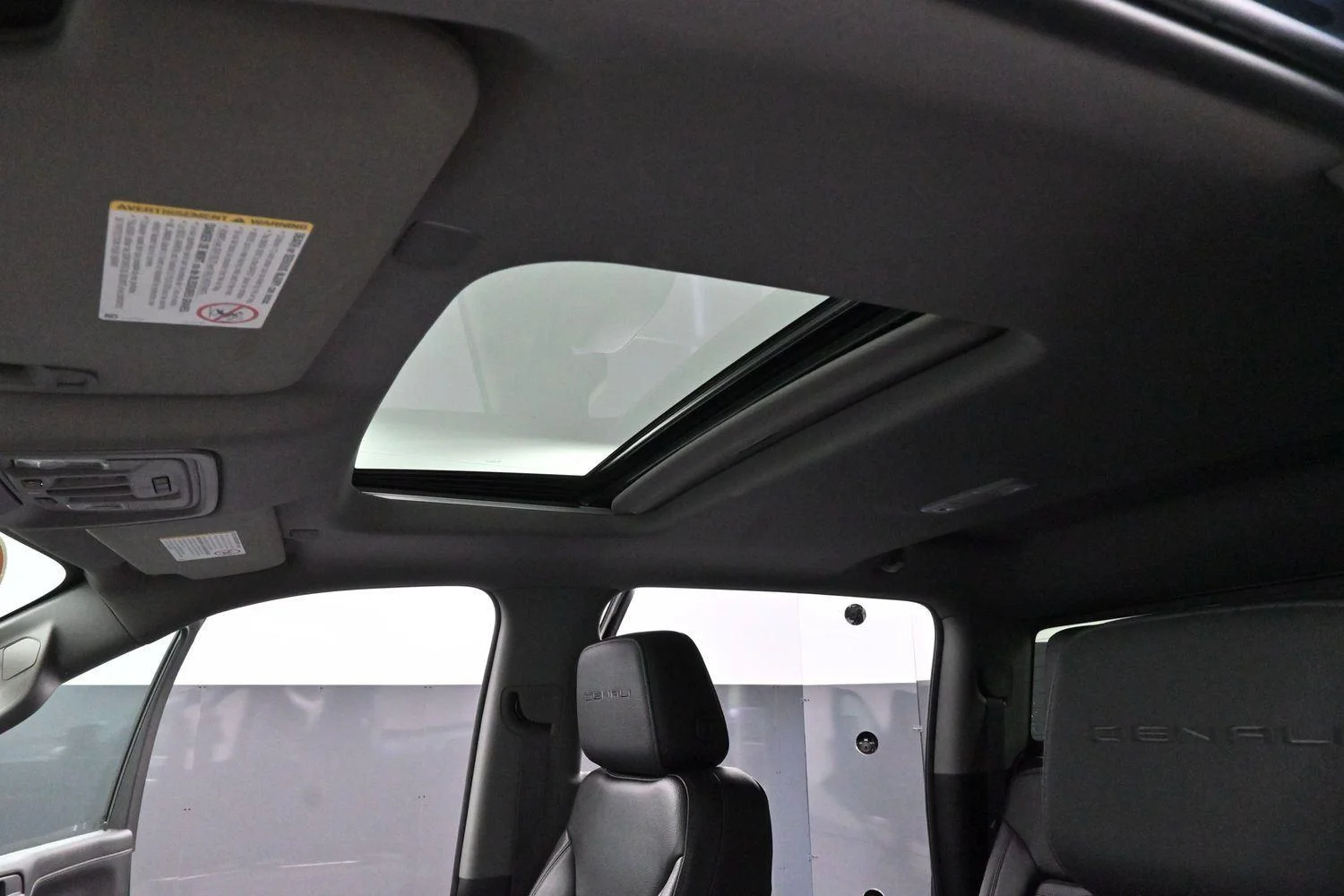 Used 2020 Dark Sky Metallic GMC Denali image 29