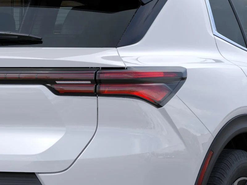 New 2026 Summit White Chevrolet LT2 w/PDE image 12