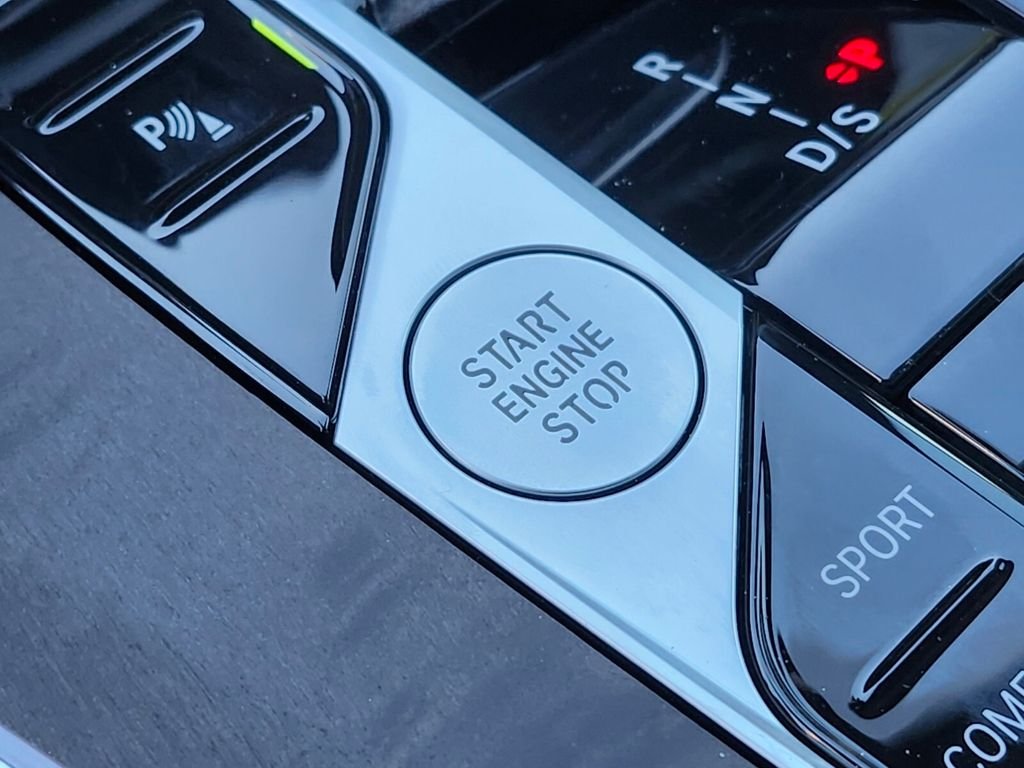 Used 2026 Gray BMW xDrive40i image 27