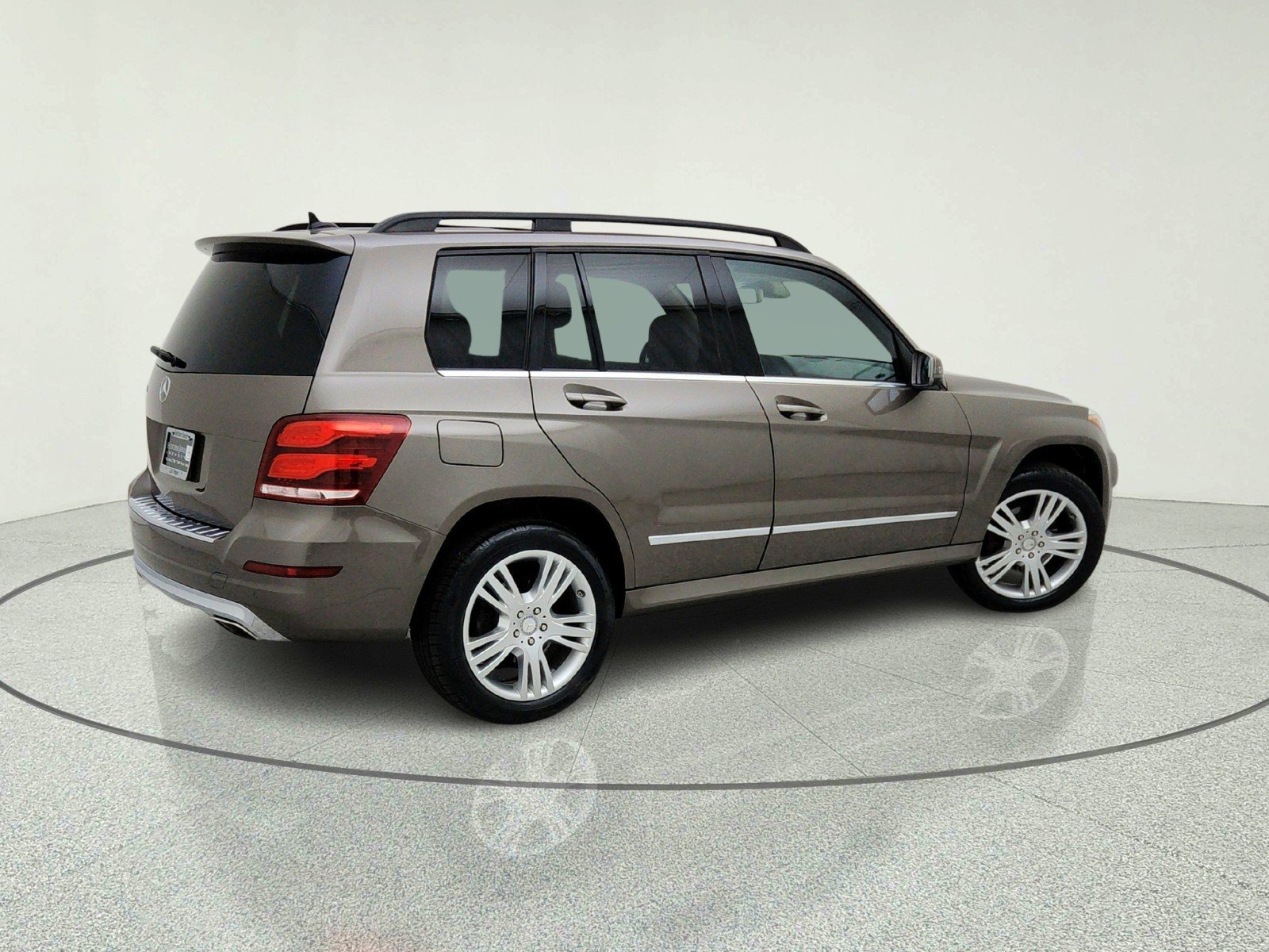 Used 2014 Pebble Gray Mercedes-Benz GLK 350 image 15