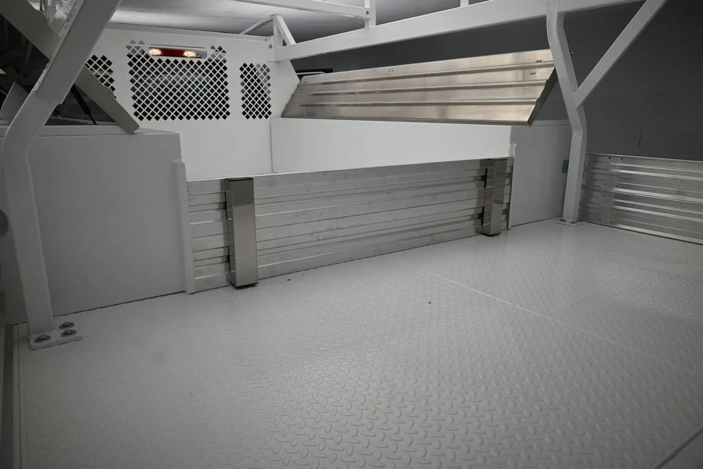 New 2026 Oxford White Ford XL image 8