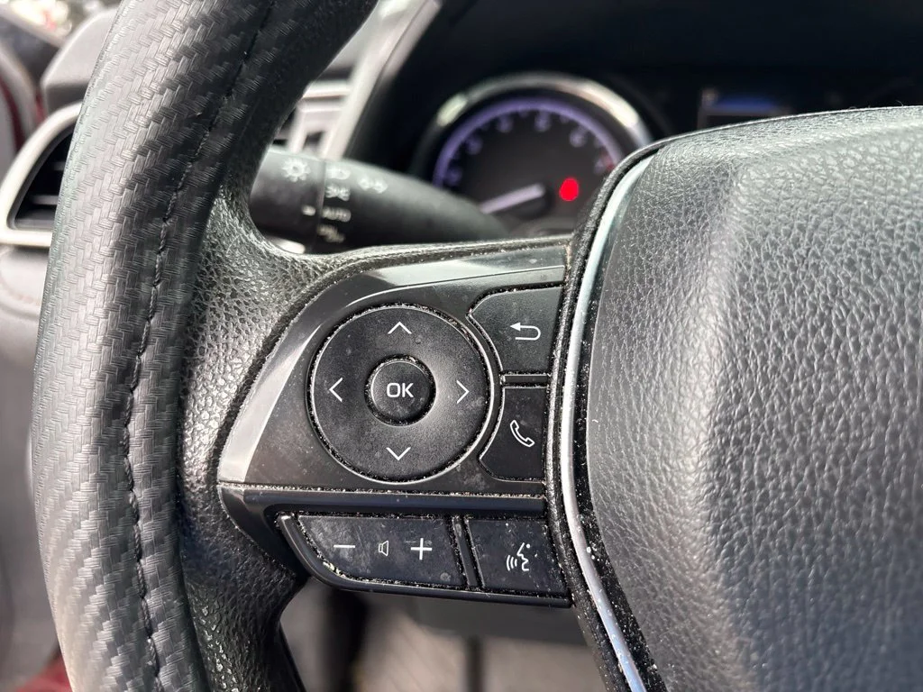 Used 2020 Red Toyota LE image 18