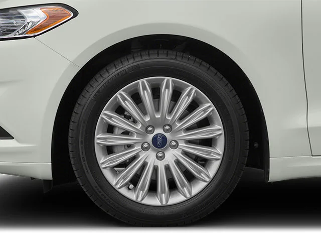 Used 2014  Ford S Hybrid image 11
