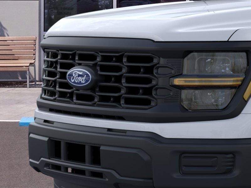 New 2026 Oxford White Ford XL image 17