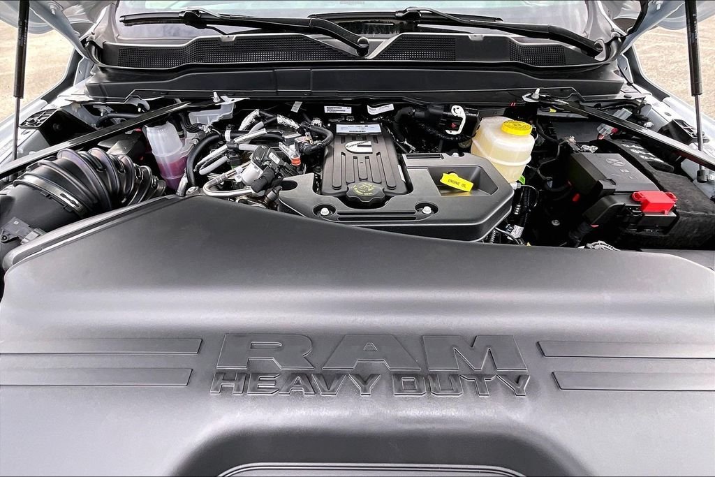 New 2026 Ram 2500 Tradesman 4D Crew Cab