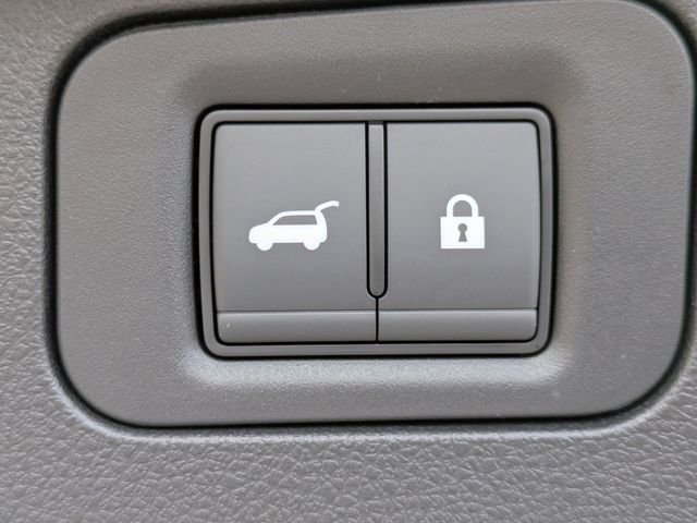 Used 2026 Silver INFINITI SPORT image 13
