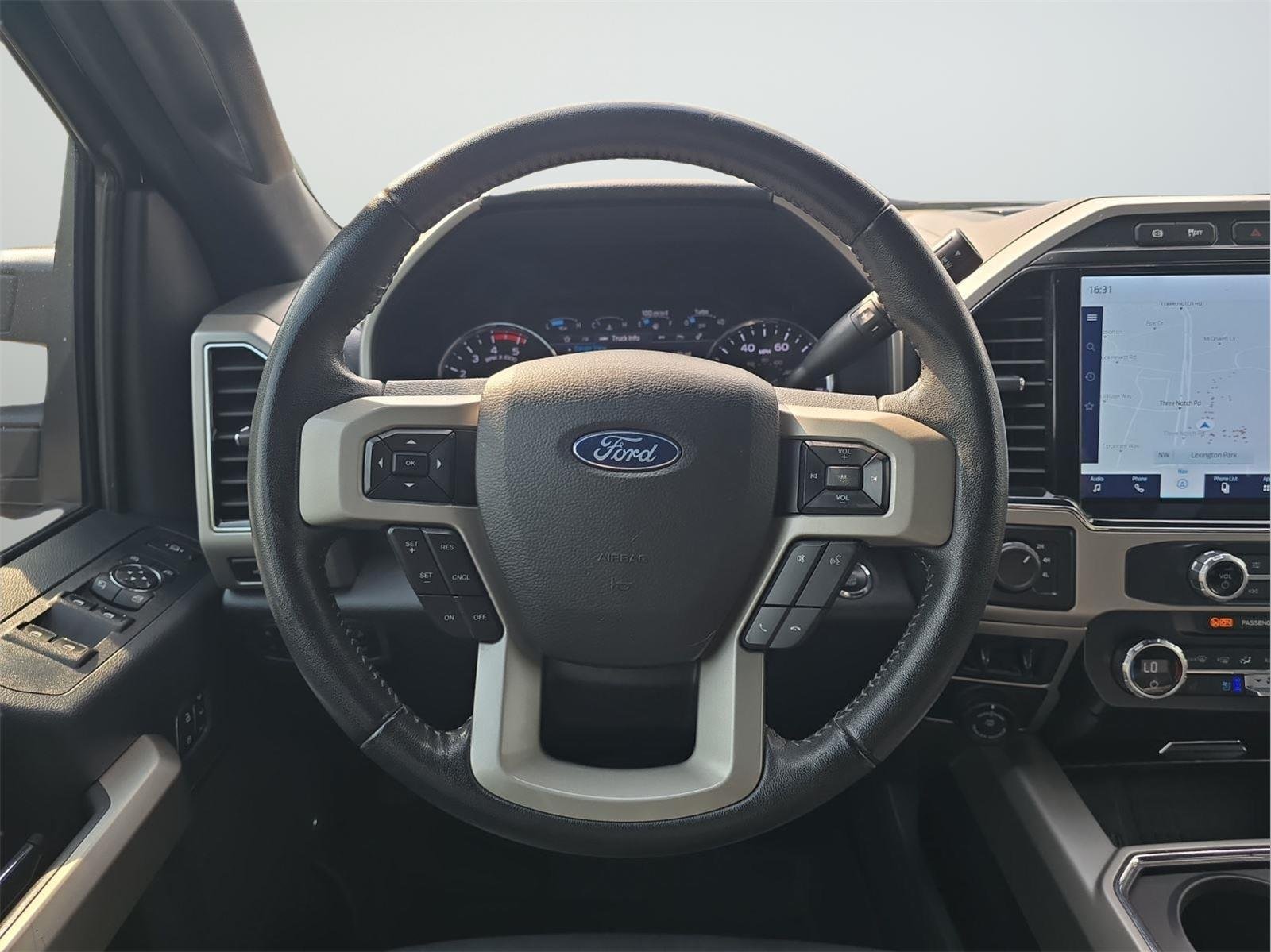 Used 2022 Agate Black Ford Lariat image 11
