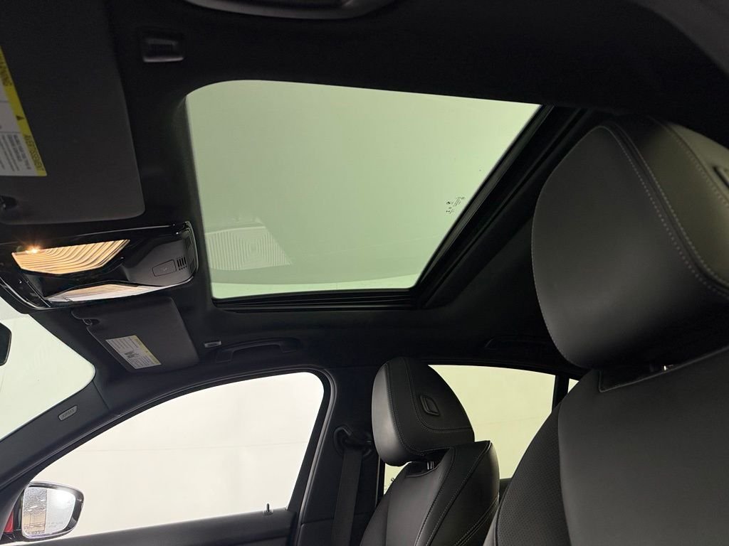 2023 BMW 3 Series 330e - Photo 25