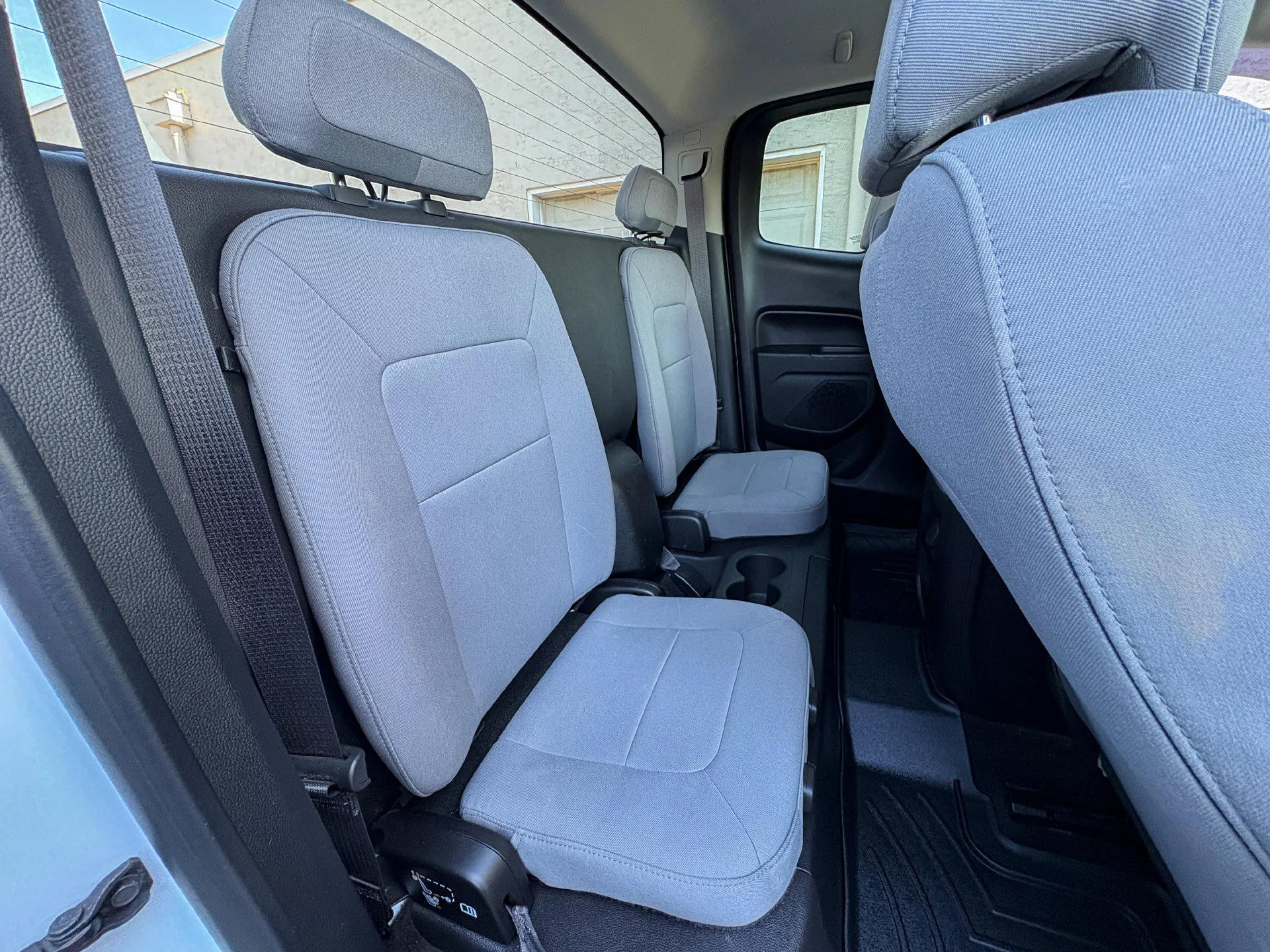 Used 2017 White GMC SLE1 image 21