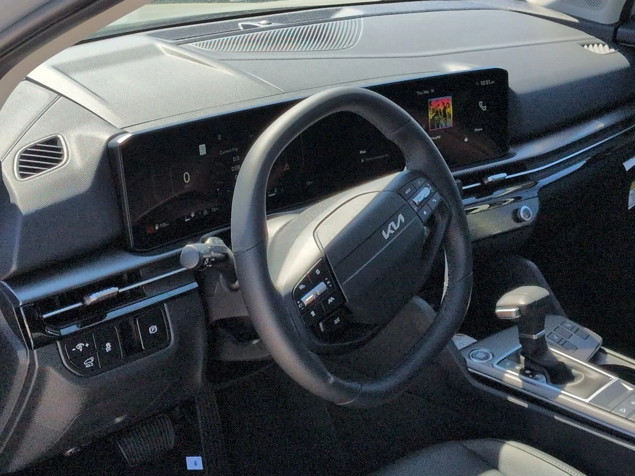 New 2026 Wolf Gray Kia SX image 10