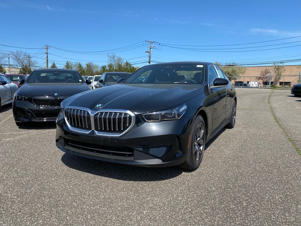2026 BMW 5 Series 530i xDrive Sedan's photo