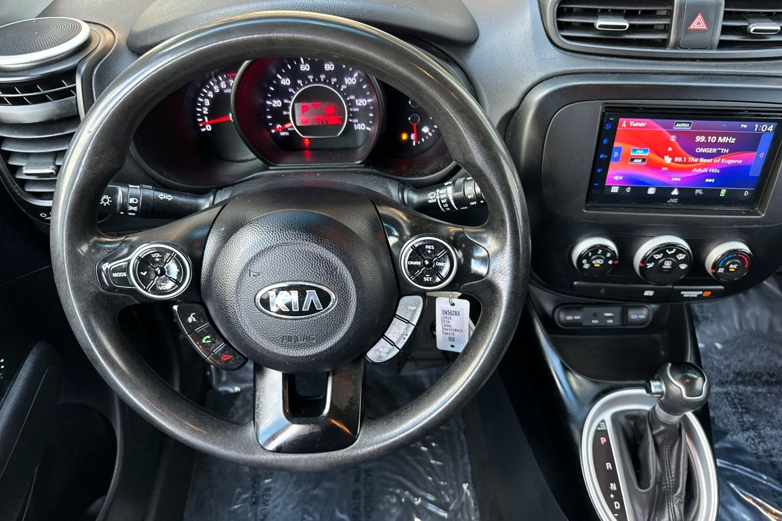 Used 2015 White Kia Base image 15