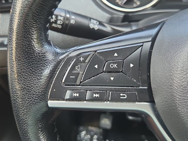 Used 2022 Magnetic Black Pearl Nissan SV image 15