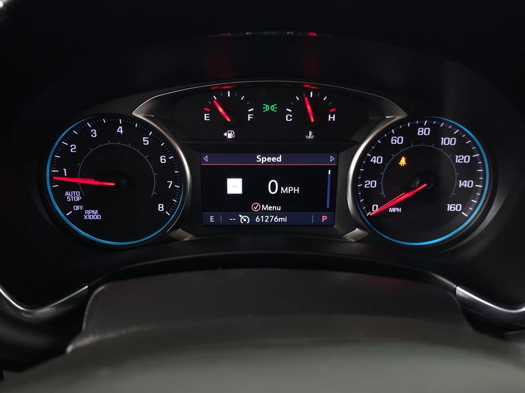 Used 2022 IRIDESCENT PEARL TRICOAT Chevrolet Premier image 22