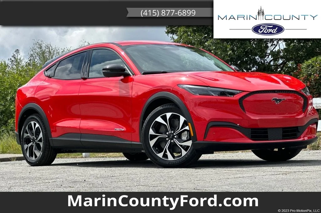 New 2026 Race Red Ford Select image 1