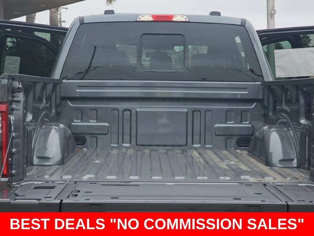 New 2026 Carbonized Gray Metallic Ford Tremor® image 12