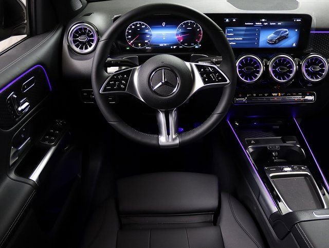 2025 Mercedes-Benz GLB Base - Photo 39