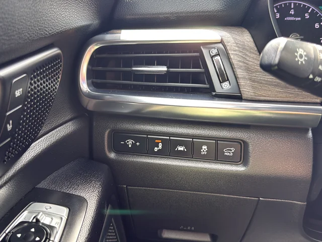 Used 2021 Gray Kia SX image 28