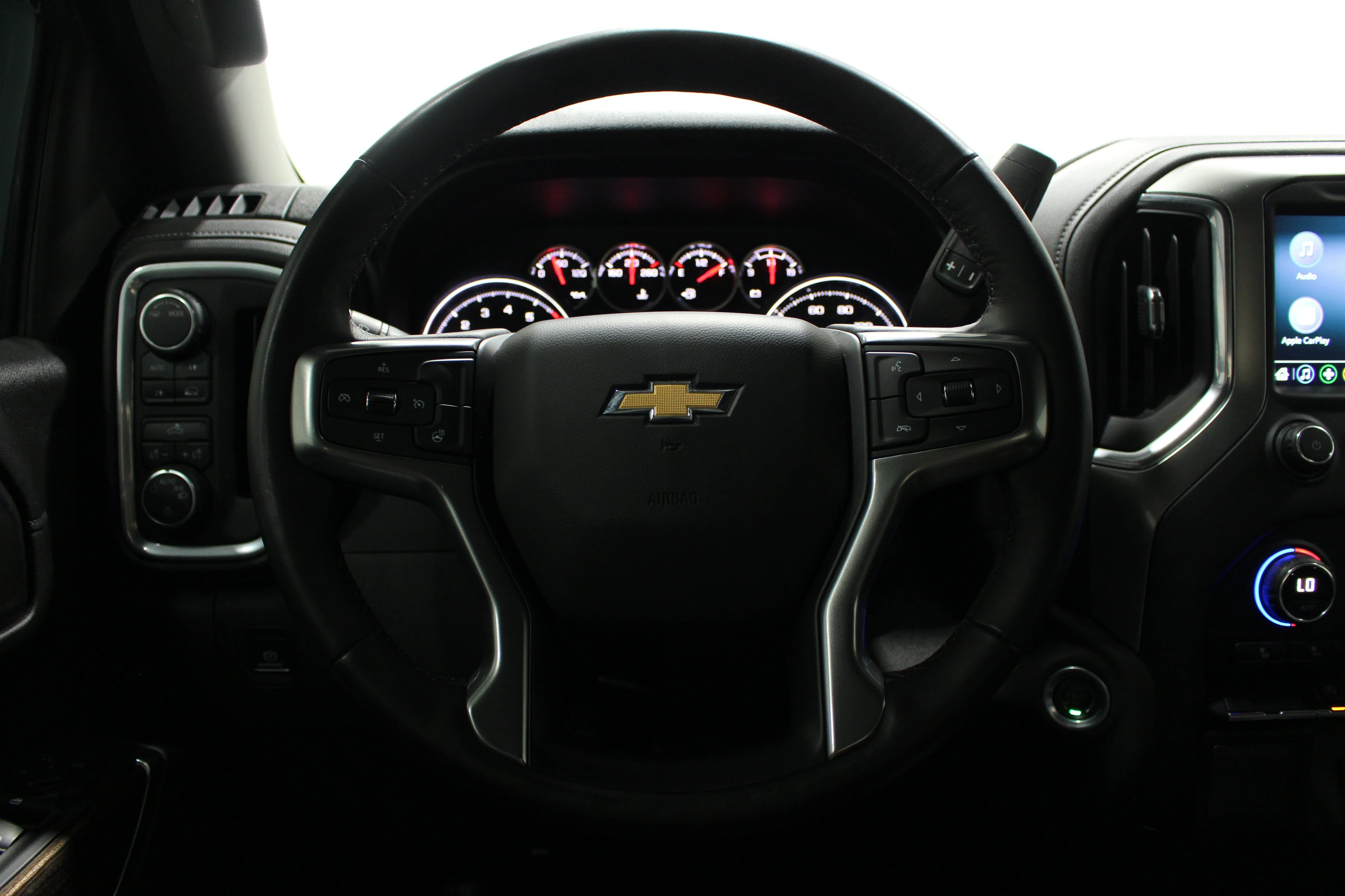 2021 Chevrolet Silverado 1500 LT - Photo 11