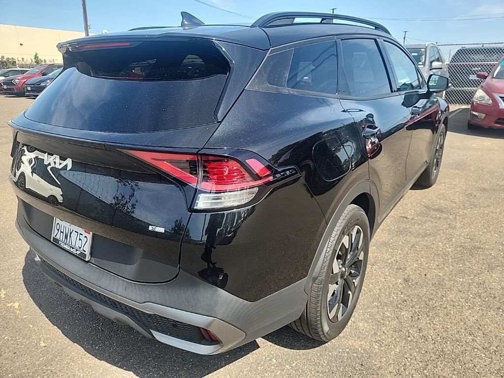 Used 2023 Black Kia X-Line image 12