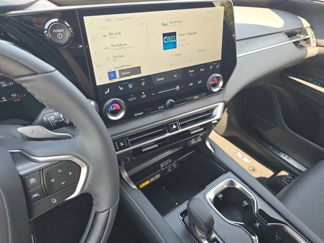 New 2026 Eminent White Pearl Lexus PREMIUM PLUS image 40