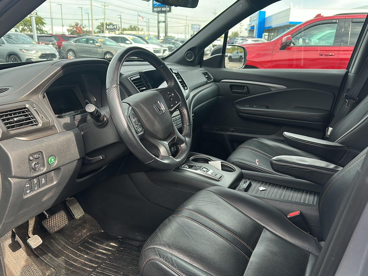 Used 2022 Lunar Silver Metallic Honda TrailSport image 6