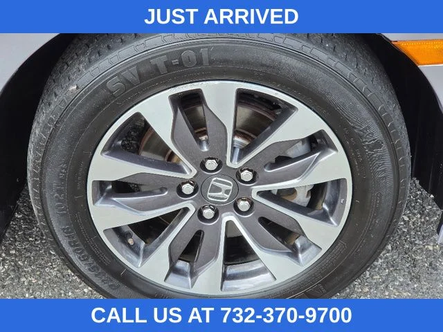 Certified Used 2022 Lunar Silver Metallic Honda EX-L image 9
