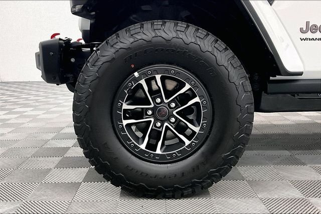 Used 2026 Bright White Clearcoat Jeep Rubicon X image 8