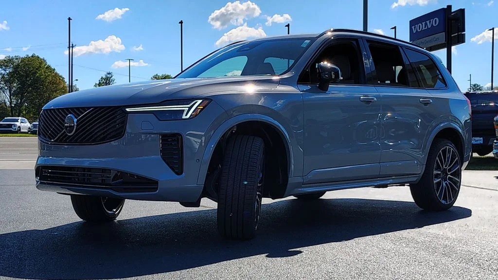 2026 Volvo XC90 Ultra - Photo 6