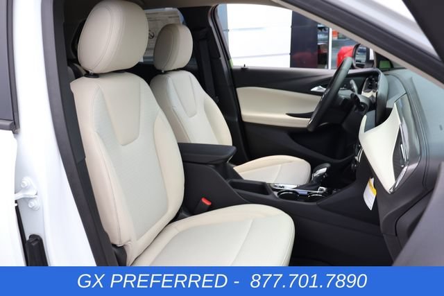 New 2026 Summit White Buick Preferred image 21