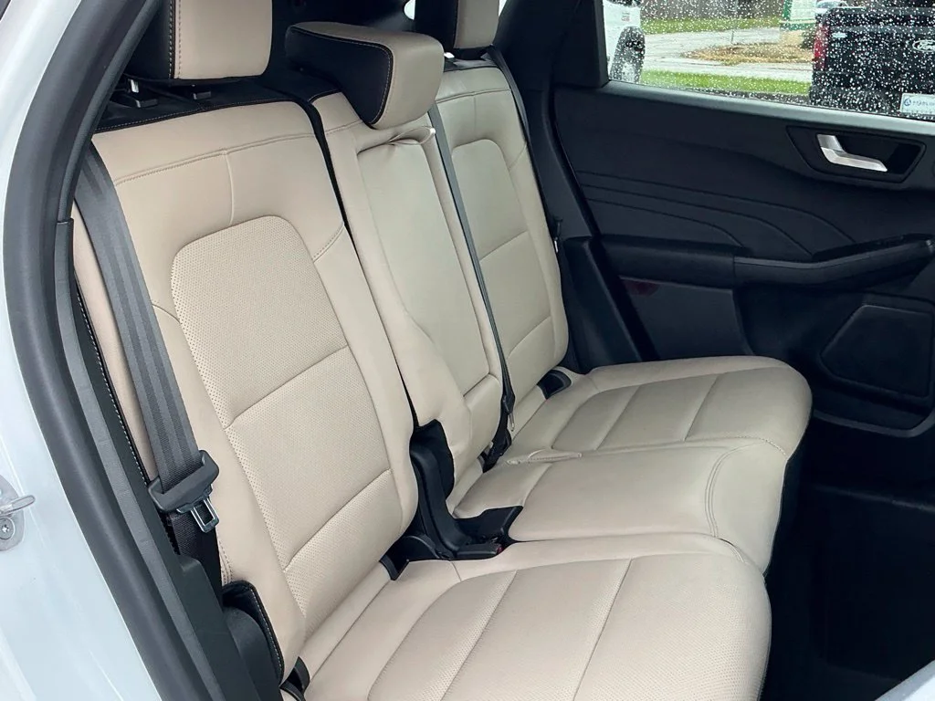Used 2021 White Ford SEL image 16