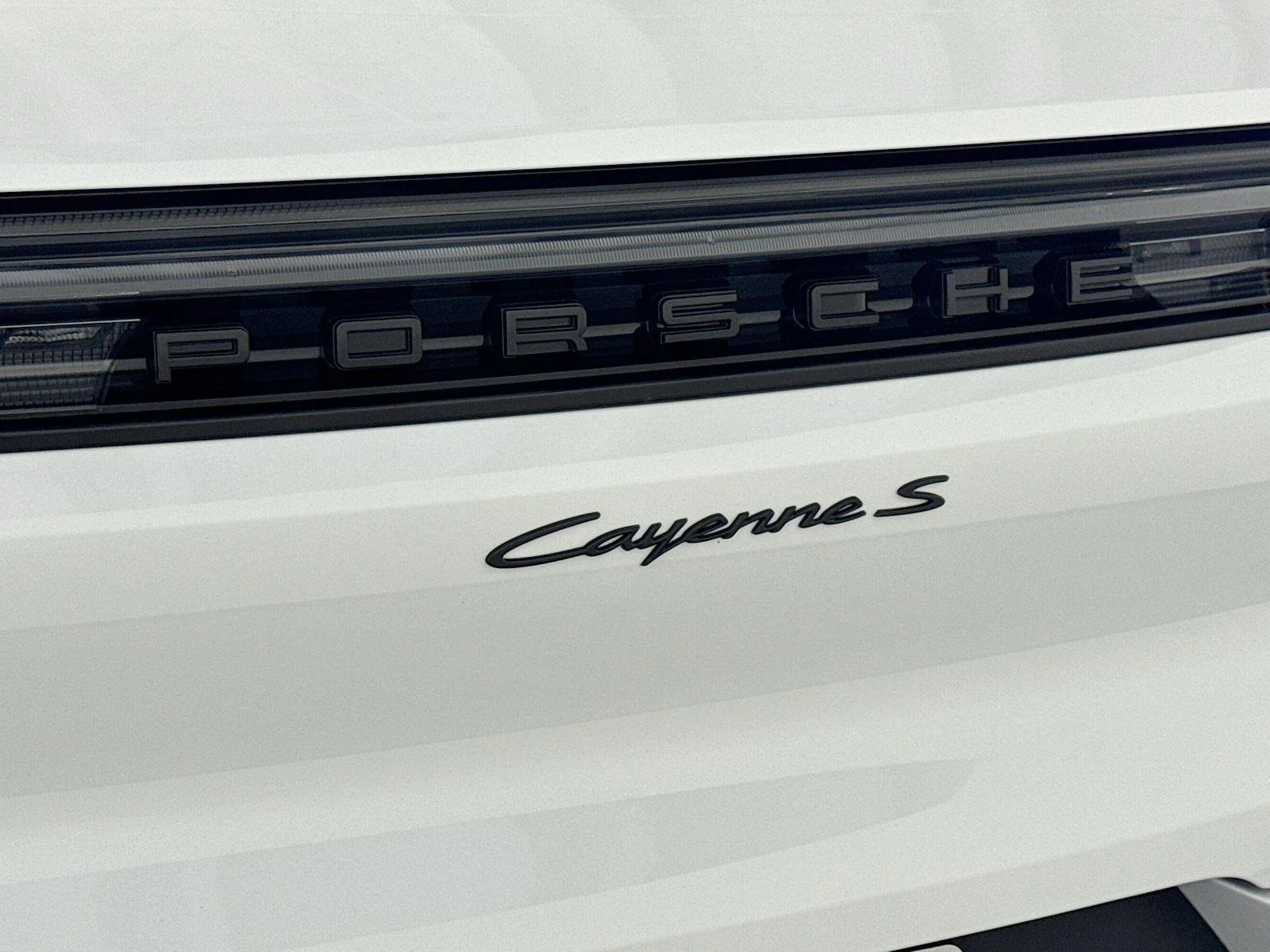 New 2025 Carrara White Metallic Porsche S image 25