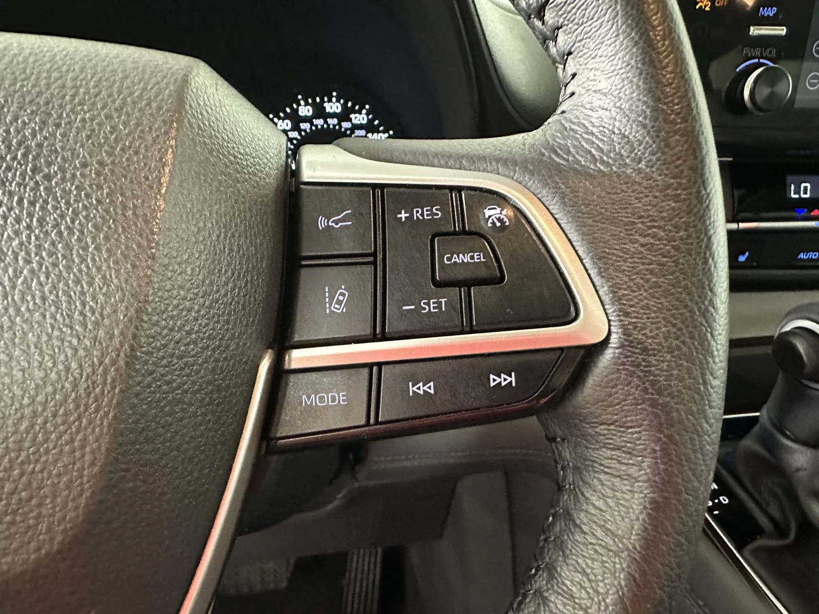 Used 2024 Ruby Flare Pearl Toyota XLE image 18