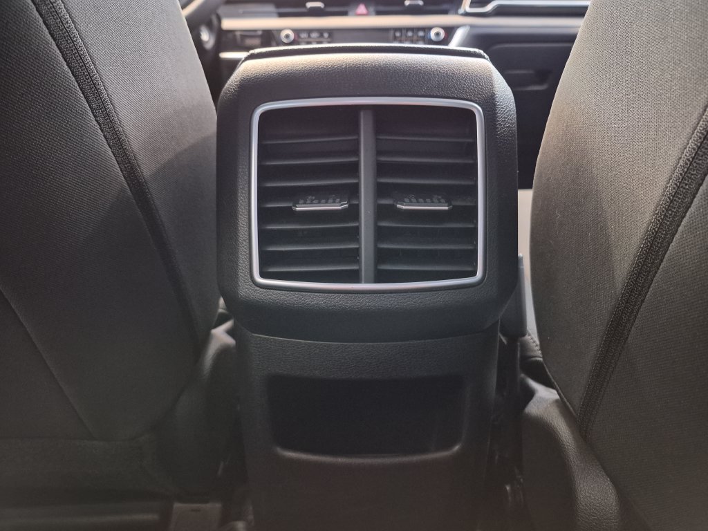 Used 2023 Snow White Pearl Kia LX image 27