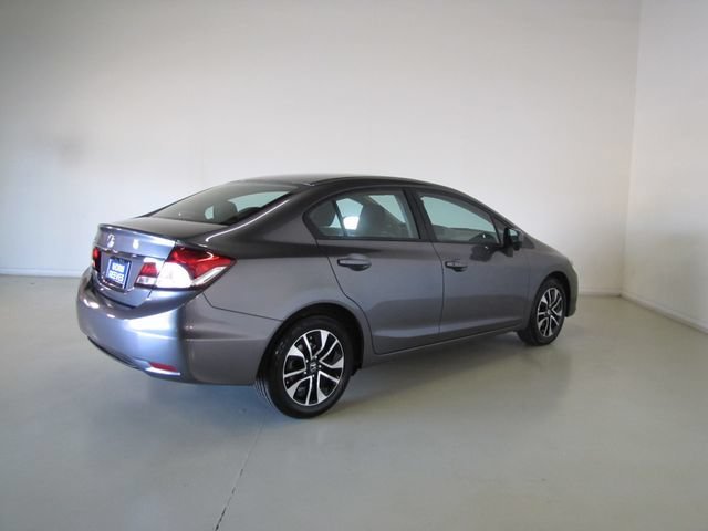 Used 2015  Honda EX image 25