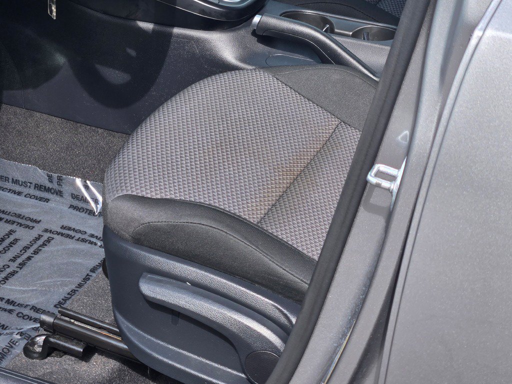 2024 Kia Soul LX - Photo 21