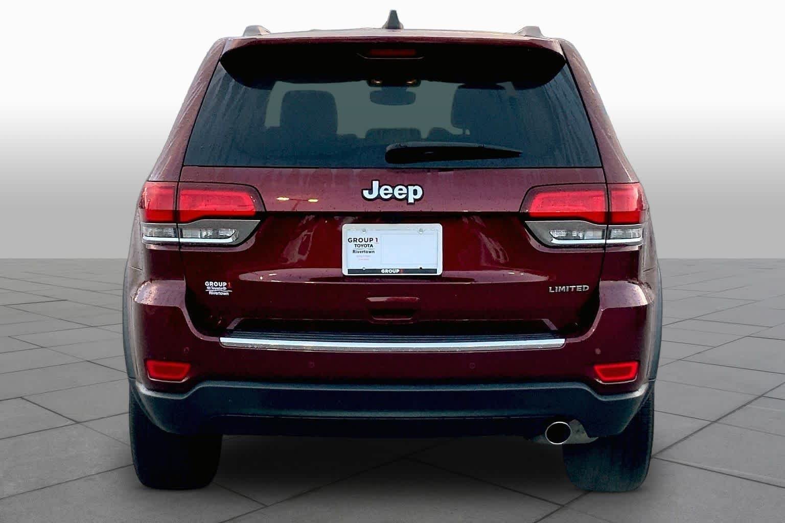 Used 2021 Velvet Red Pearlcoat Jeep Limited image 5