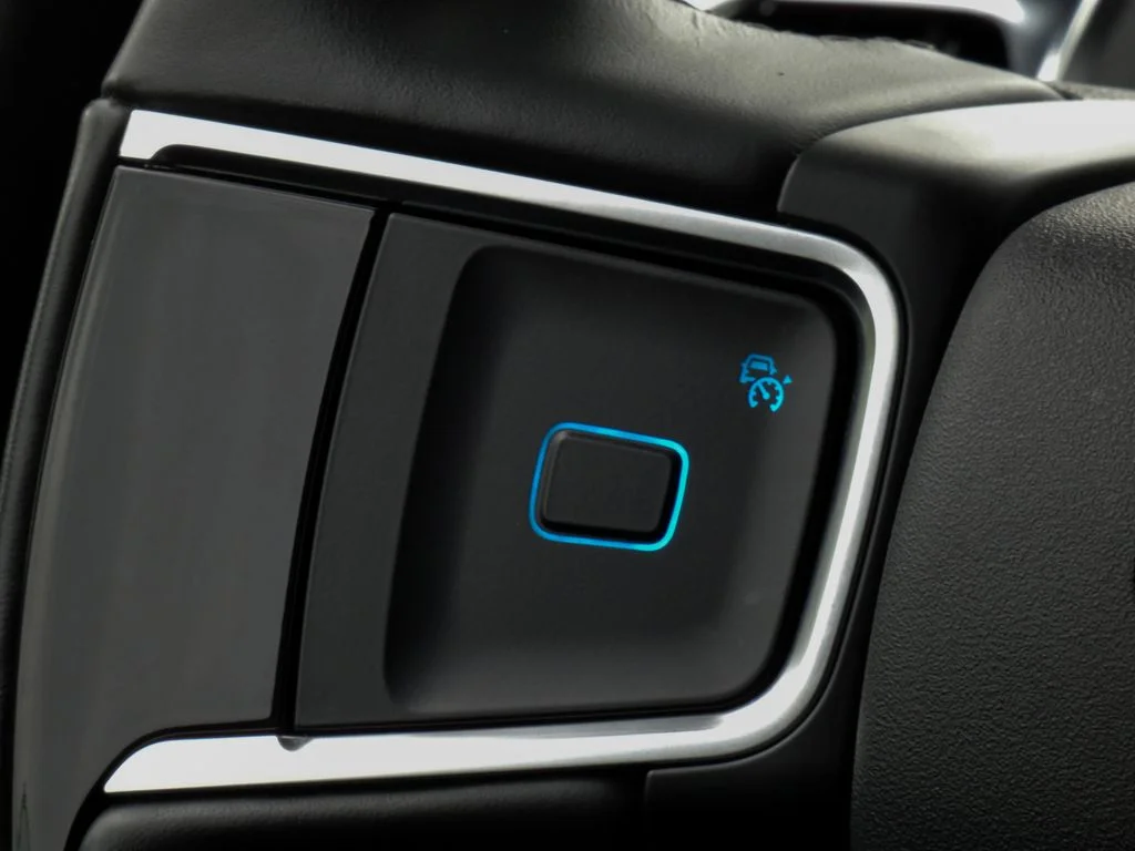 Used 2025 White Ford Platinum image 13