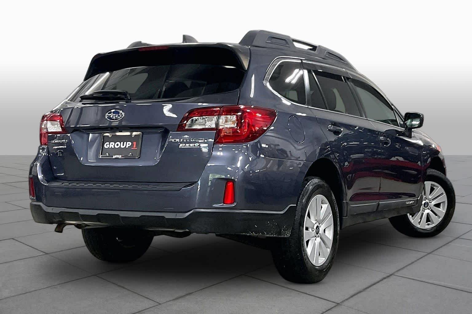 Used 2016 Carbide Gray Metallic Subaru 2.5i Premium image 13