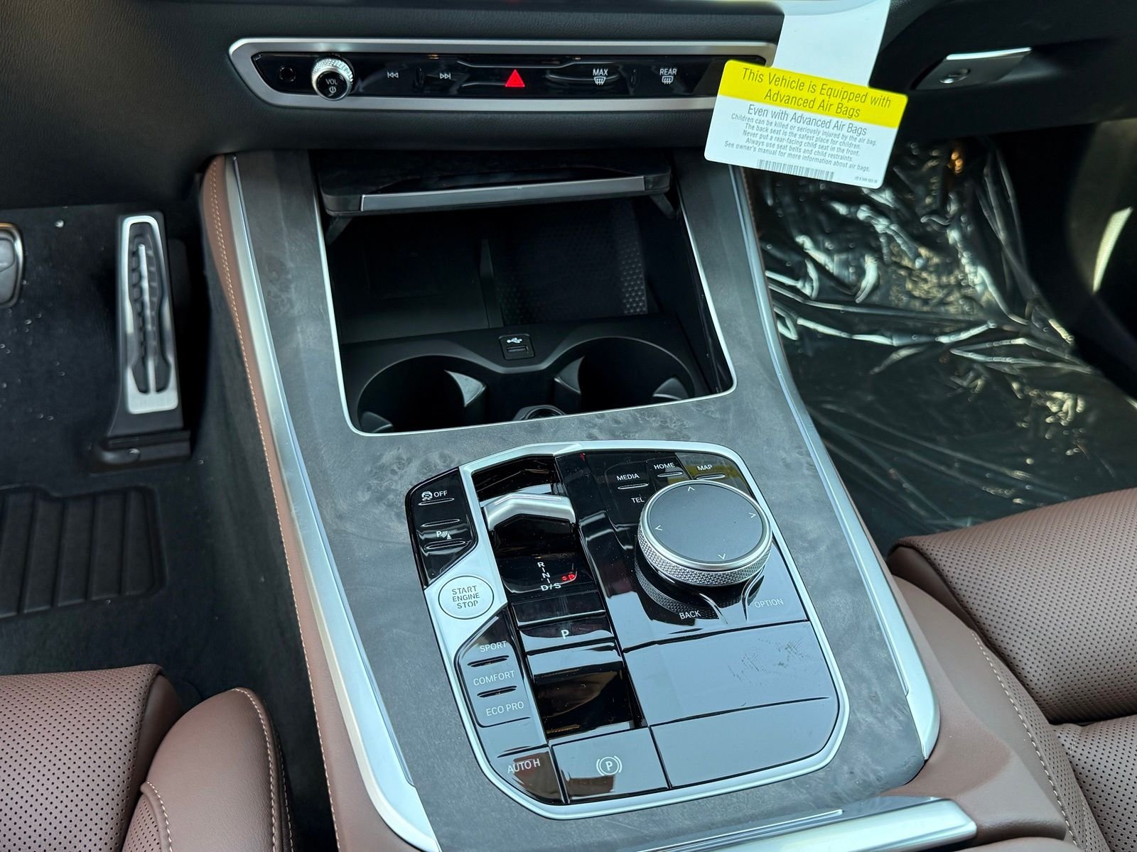 New 2026 Manhattan Green Metallic BMW sDrive40i image 27