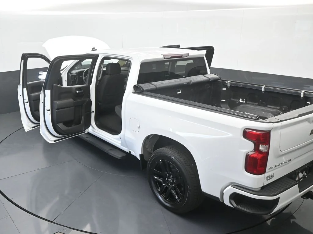 Used 2024 Summit White Chevrolet Custom image 70