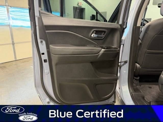 Certified Used 2022 Sonic Gray Pearl Honda RTL-E image 25