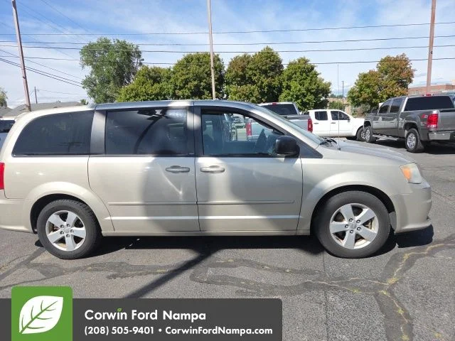 Used 2013 Beige Dodge SE image 7