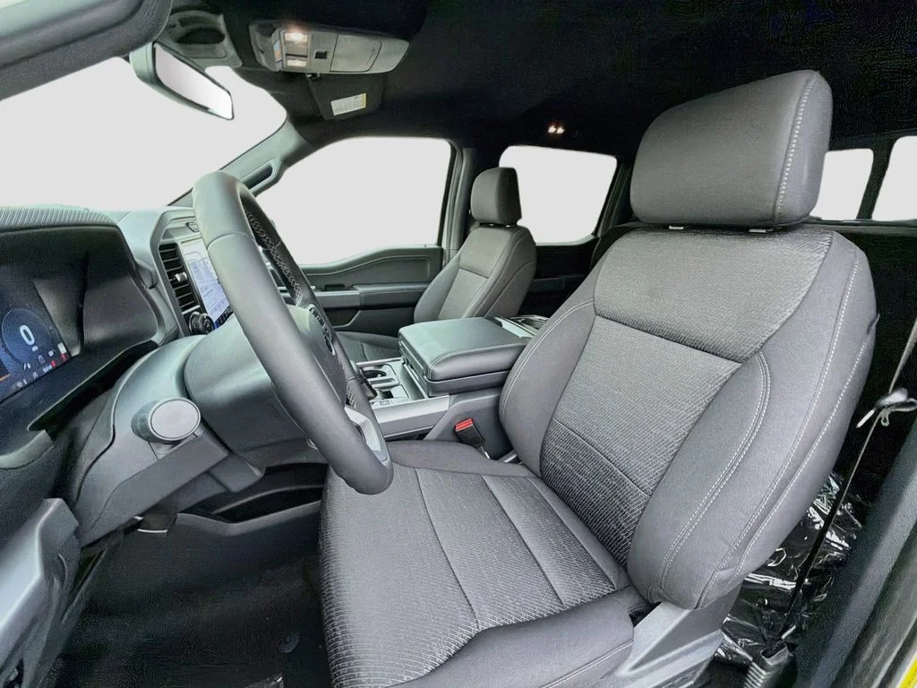 New 2026 Avalanche Ford XLT image 7