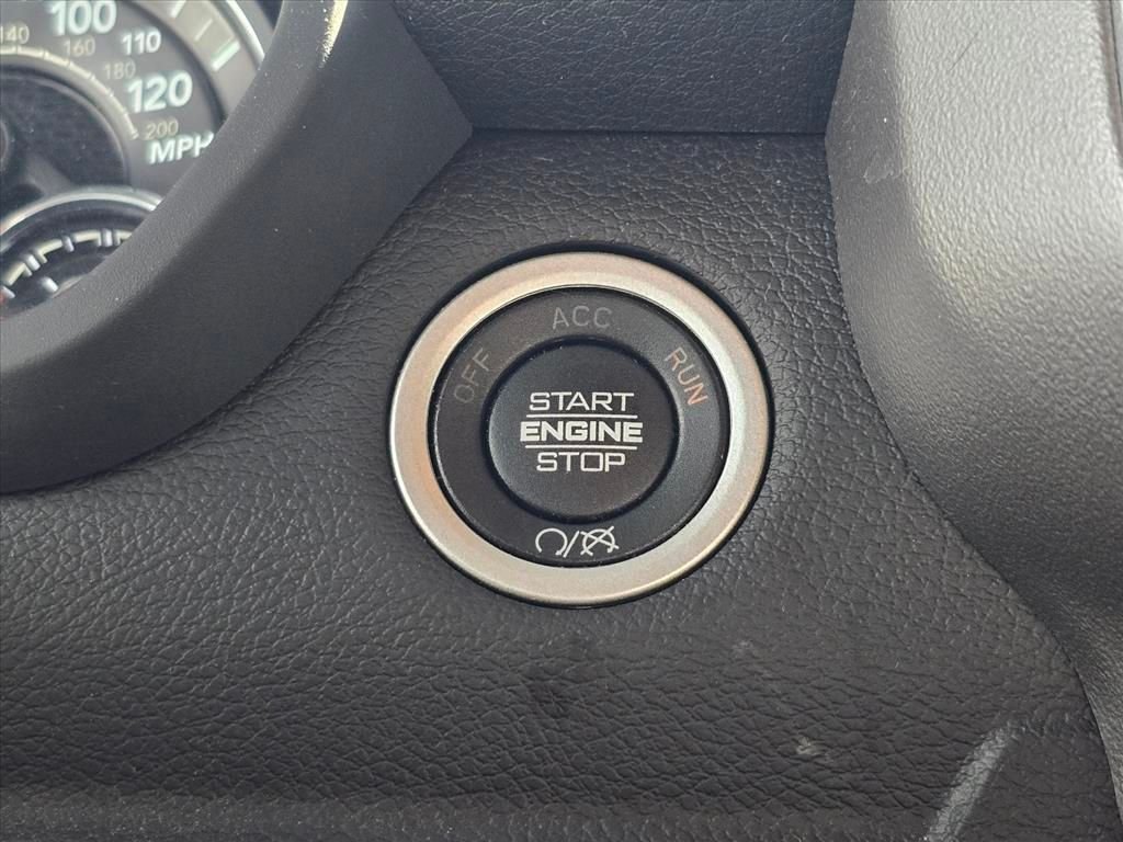 Used 2024 White Ram Big Horn image 15