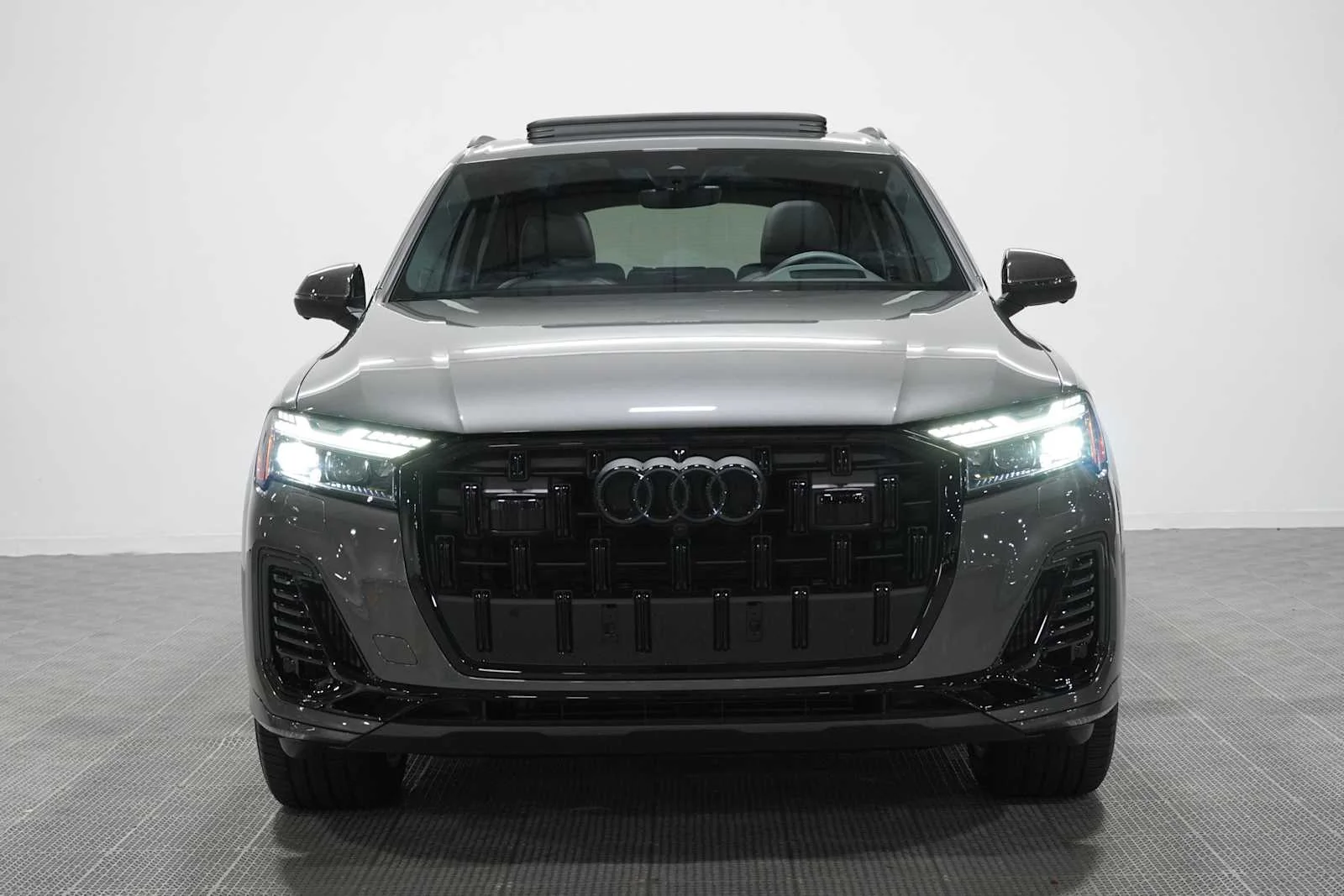Used 2025 Samurai Gray Metallic Audi Prestige image 2