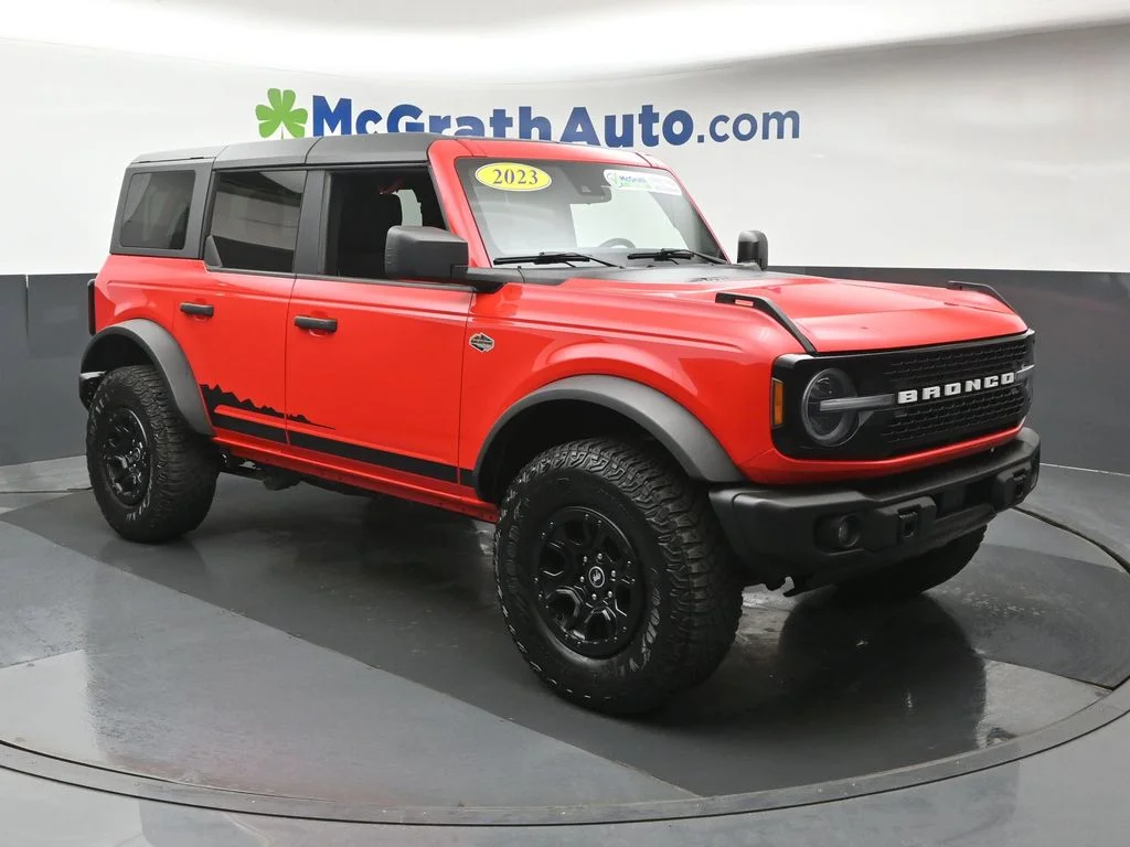 Used 2023 Red Ford Wildtrak image 2